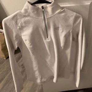 The north face pull over sweater